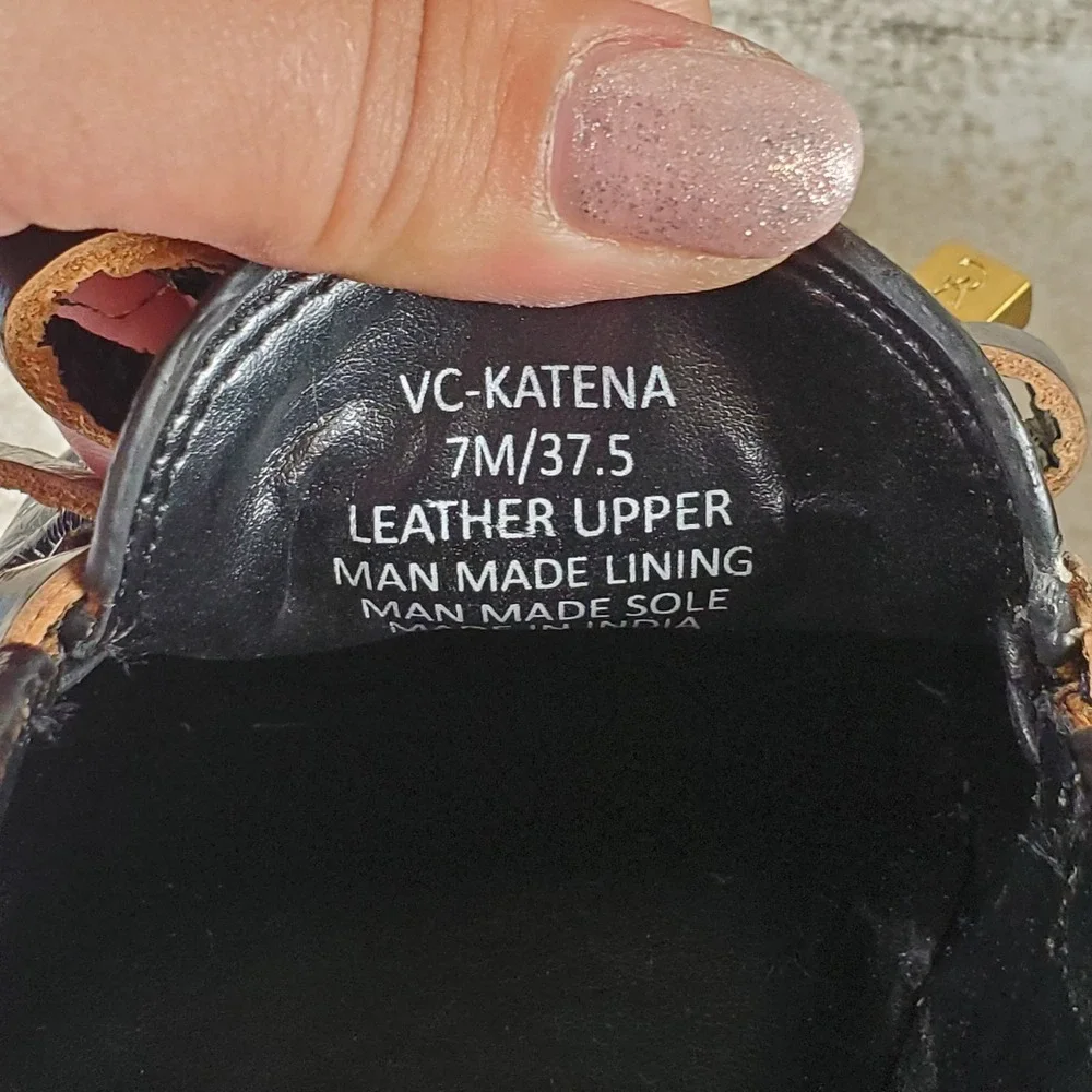 Vince Camuto new without